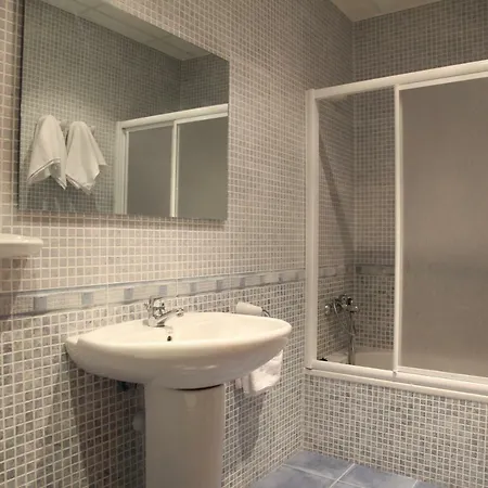 Llorca Hotel 2*