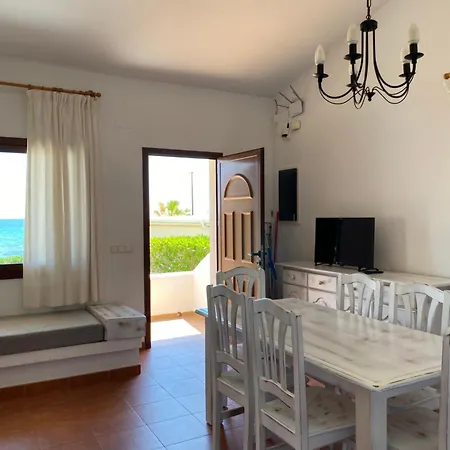 Ξενοδοχείο Llorca Platja de l’Almadrava